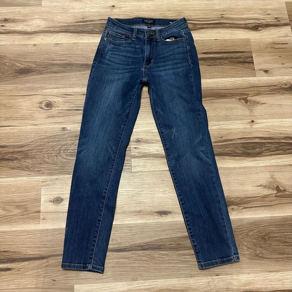 Judy Blue relaxed 1/25 boutique stretchy normcore jeans